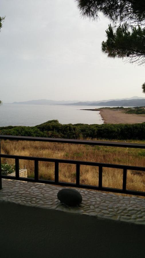 Tzanetos Seaside Villa Kyparissia Bagian luar foto